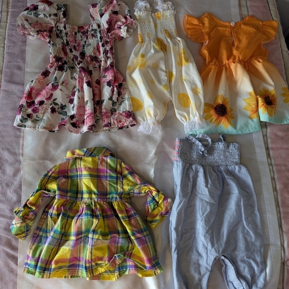 Multicolor 5 Piece Plaid/Floral Baby Set. 6-9 Months.